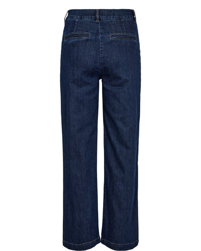 Amber W - Jeans