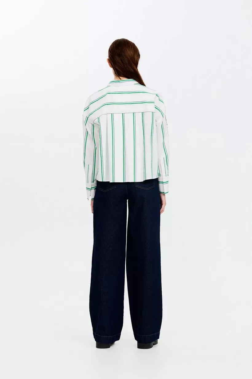 Standing - Blouse