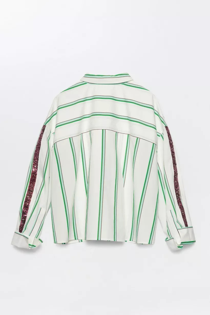 Standing - Blouse