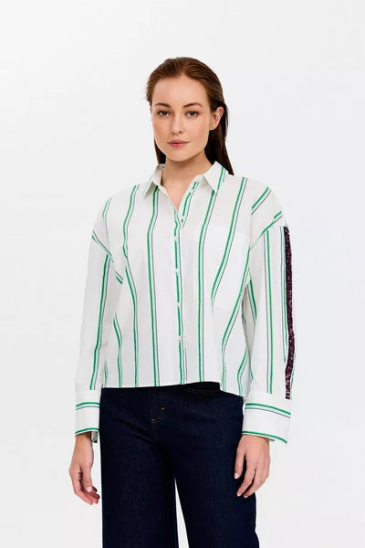 Standing - Blouse